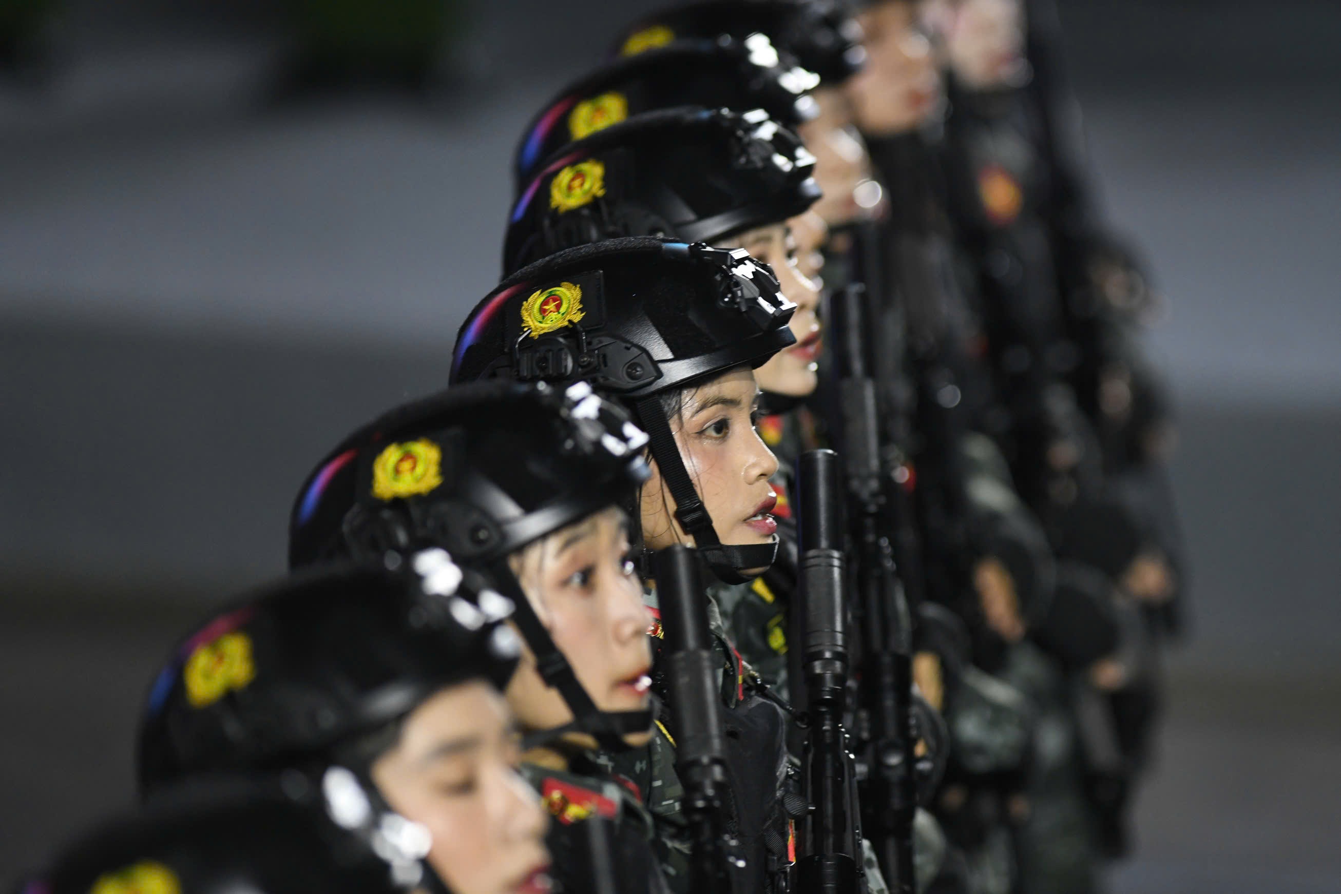 dieu binh 30/4 anh 9