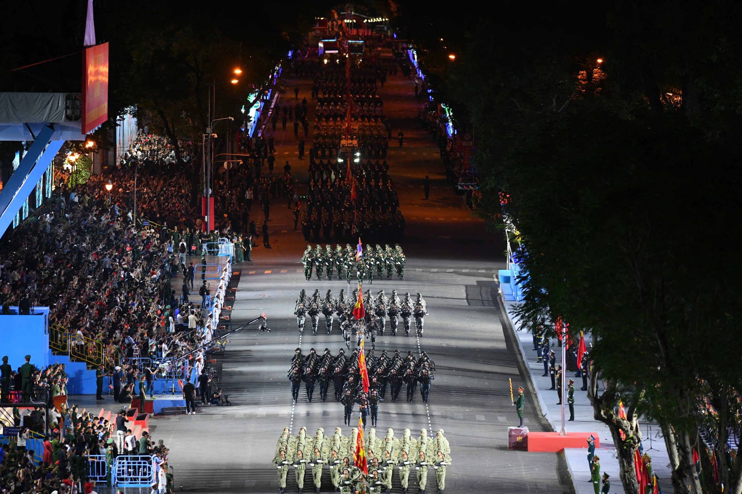 dieu binh 30/4 anh 10