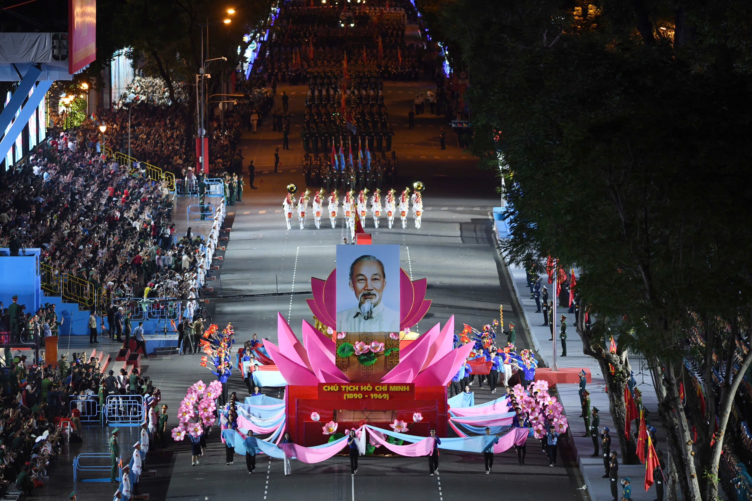 dieu binh 30/4 anh 1