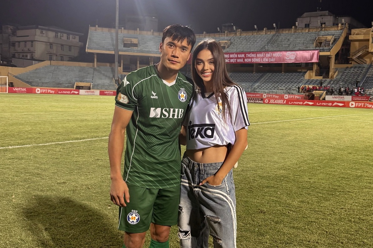 con trai doan van hau anh 8