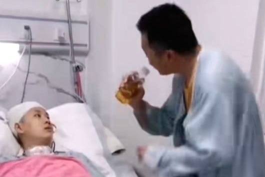 Chong Trung Quoc hat, nhay moi ngay, vo song thuc vat tinh day than ky hinh anh