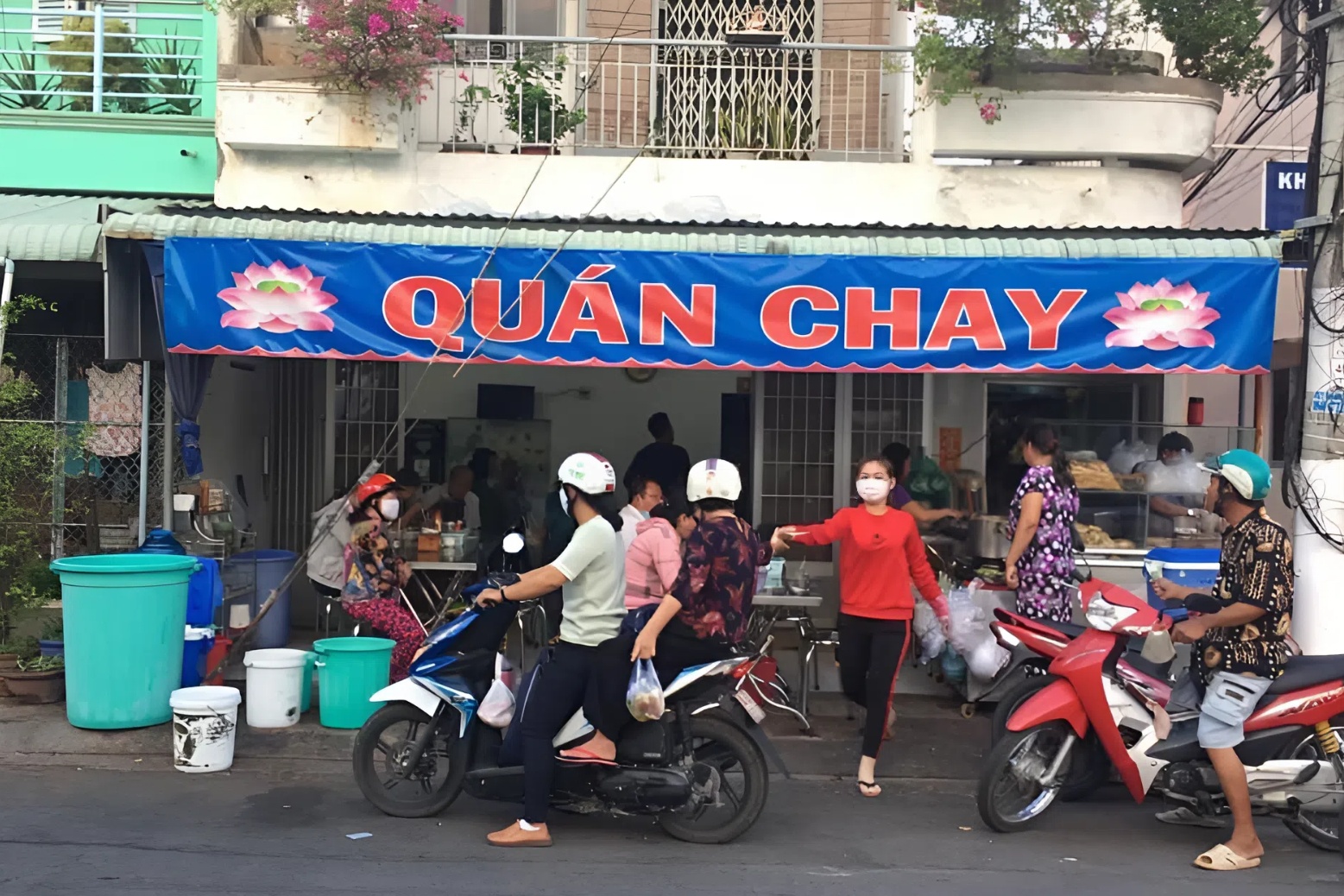 tang com cho si tu anh 1