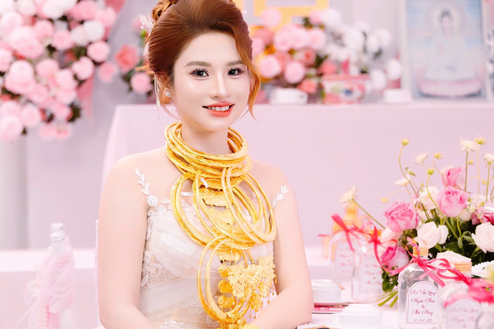 Con gai chu vua sau rieng mien Tay duoc tang 20 cay vang o dam cuoi hinh anh