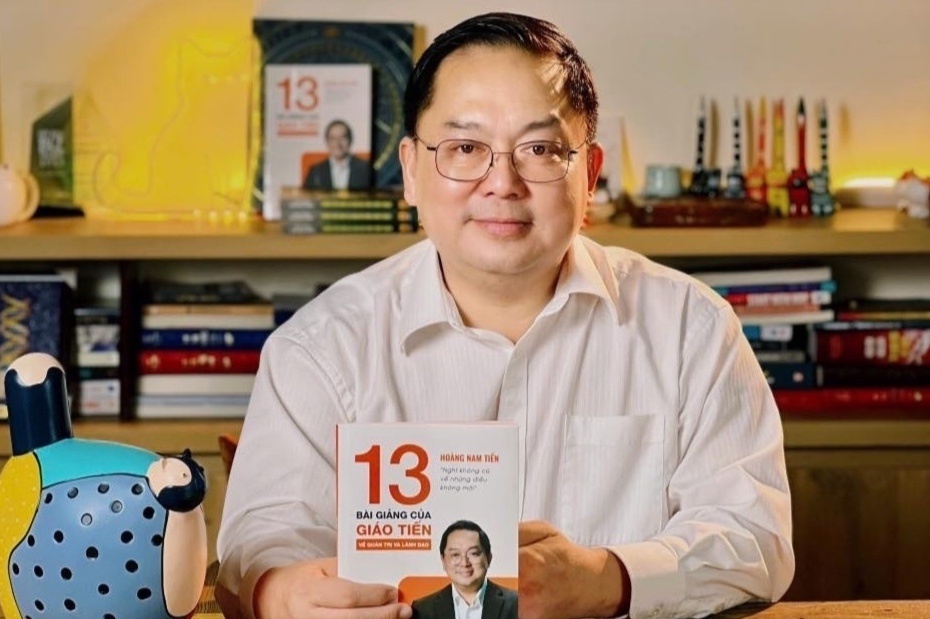 Tranh luan viec chia se tin nhan rieng tu voi ong Hoang Nam Tien hinh anh