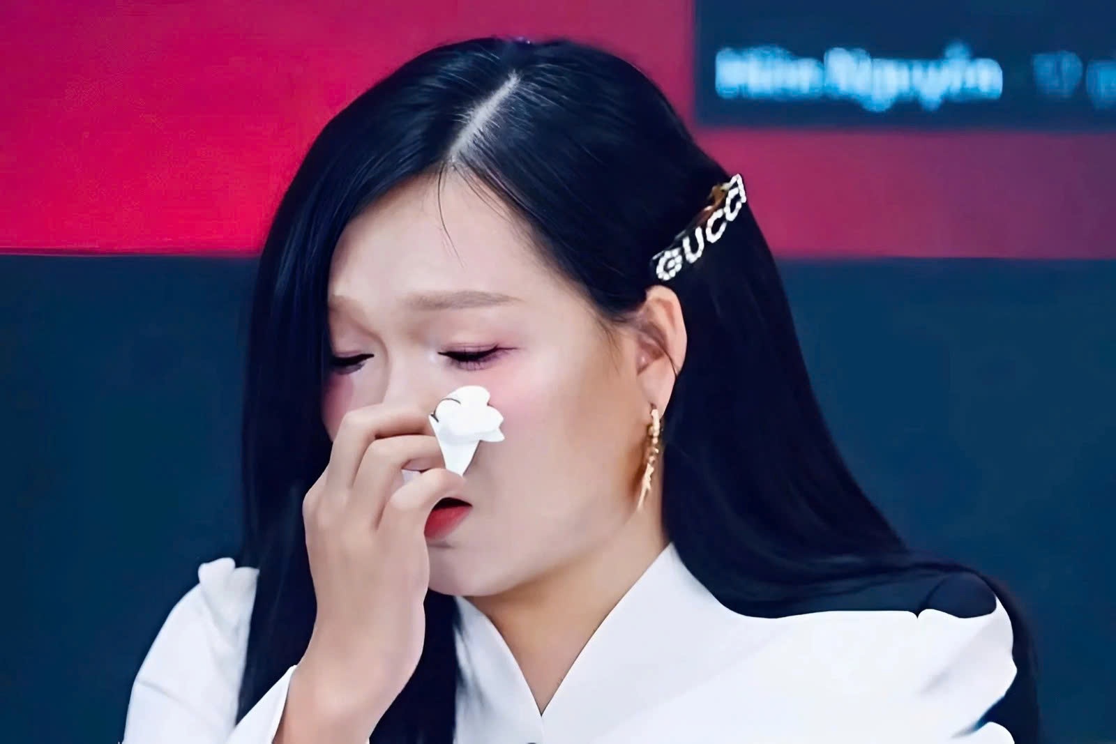 Het thoi livestream ban hang kieu 'bat nhao' hinh anh