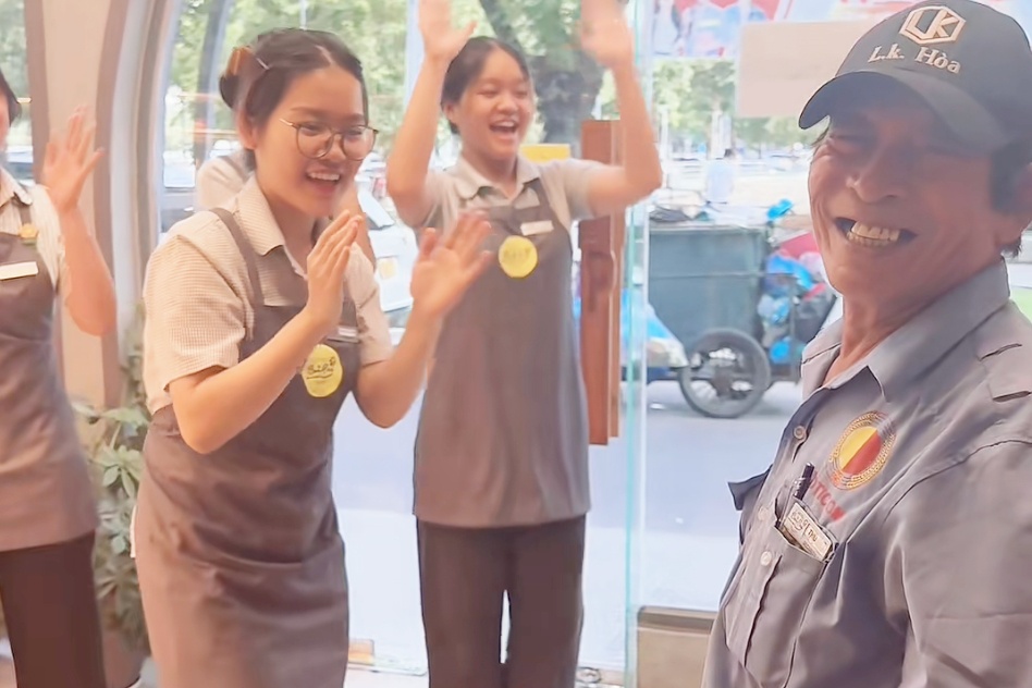 Bao ve tiem banh bat ngo khi duoc bi mat to chuc sinh nhat hinh anh