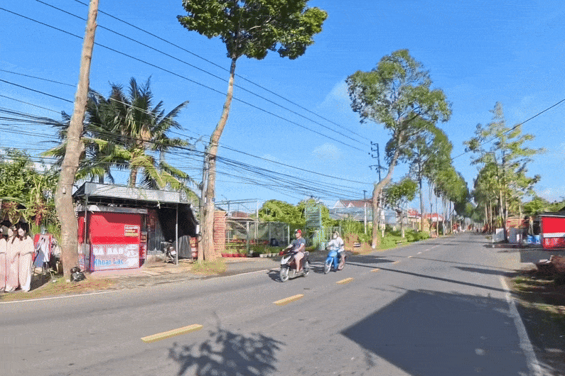 Dang chup anh dam cuoi, vo tinh ghi canh tai nan xay ra ngay truoc mat hinh anh