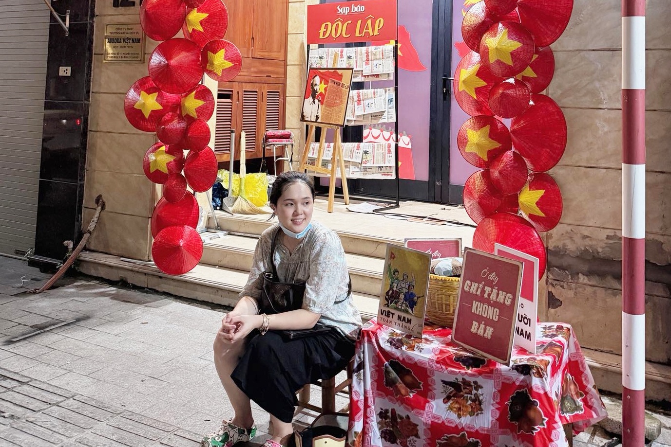 Vo chong Duy Manh chuan bi 500 cay kem tang nguoi xem dieu binh hinh anh