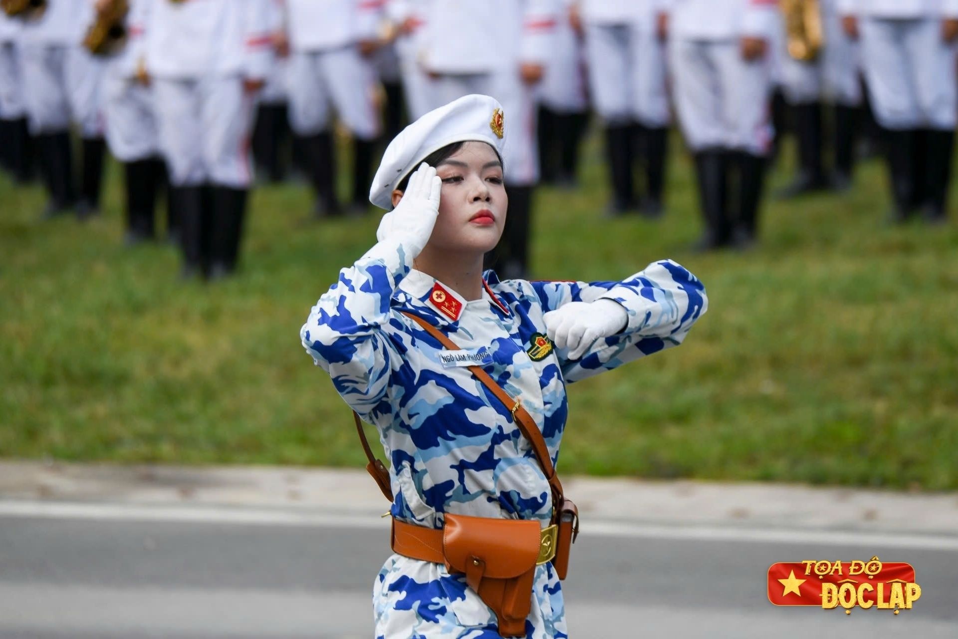 chien si noi tieng anh 5