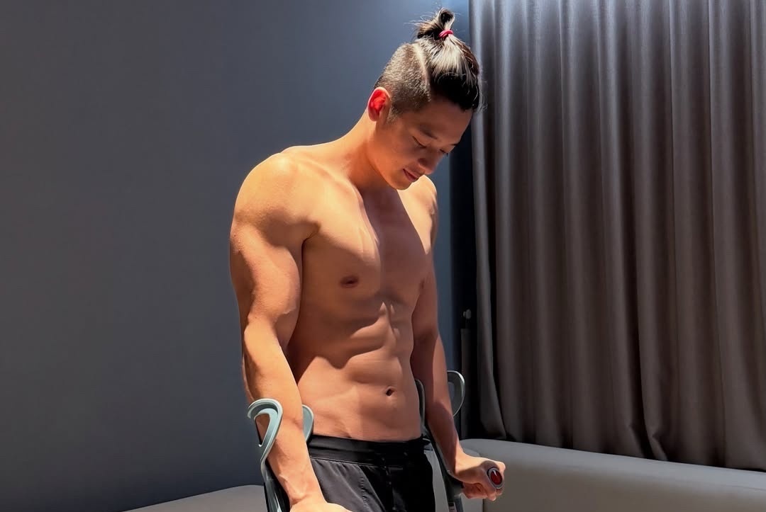 TikToker Tri Thit Boa tro lai sau cu nga gay chan vi pickleball? hinh anh