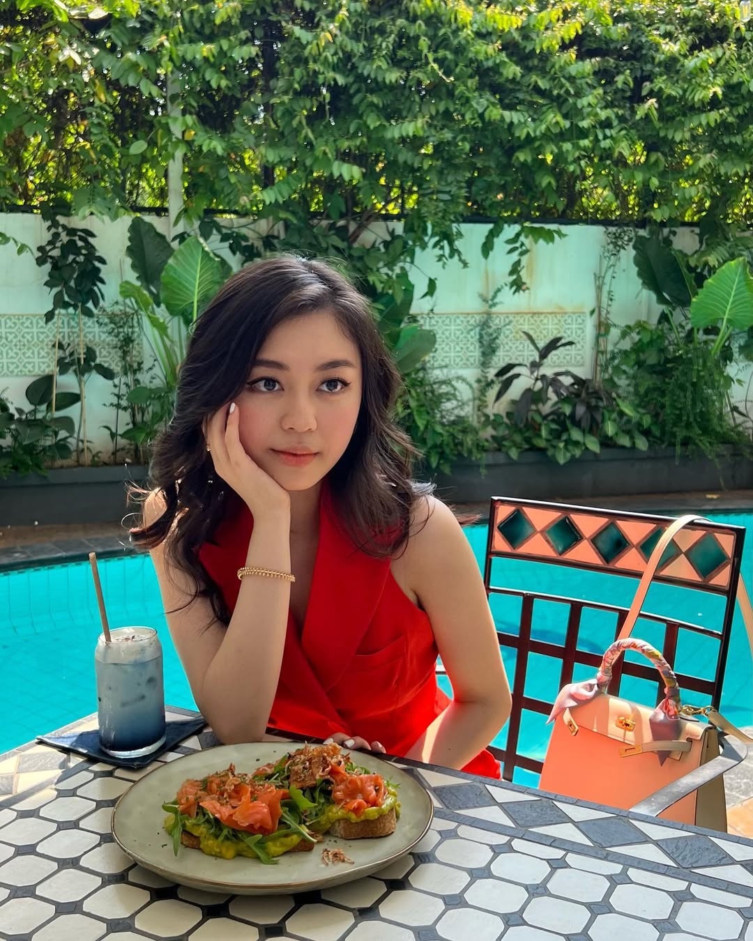 thieu gia phan hoang cuoi anh 8