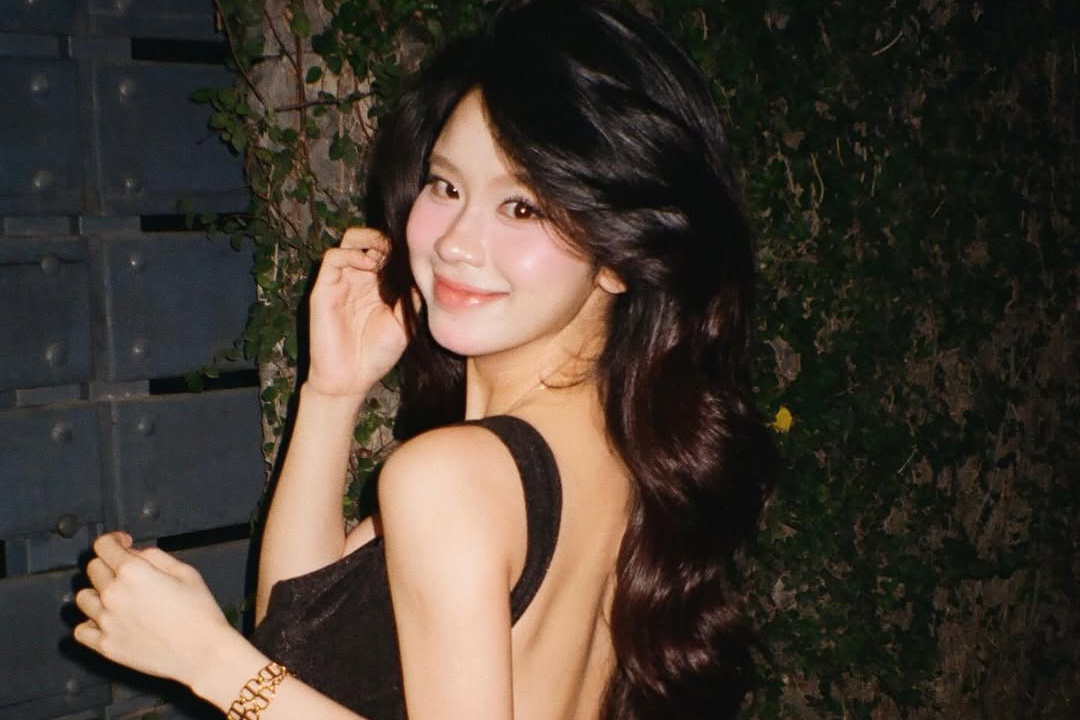 Hot girl Han Hang khoe dang sau hon 1 thang sinh con hinh anh