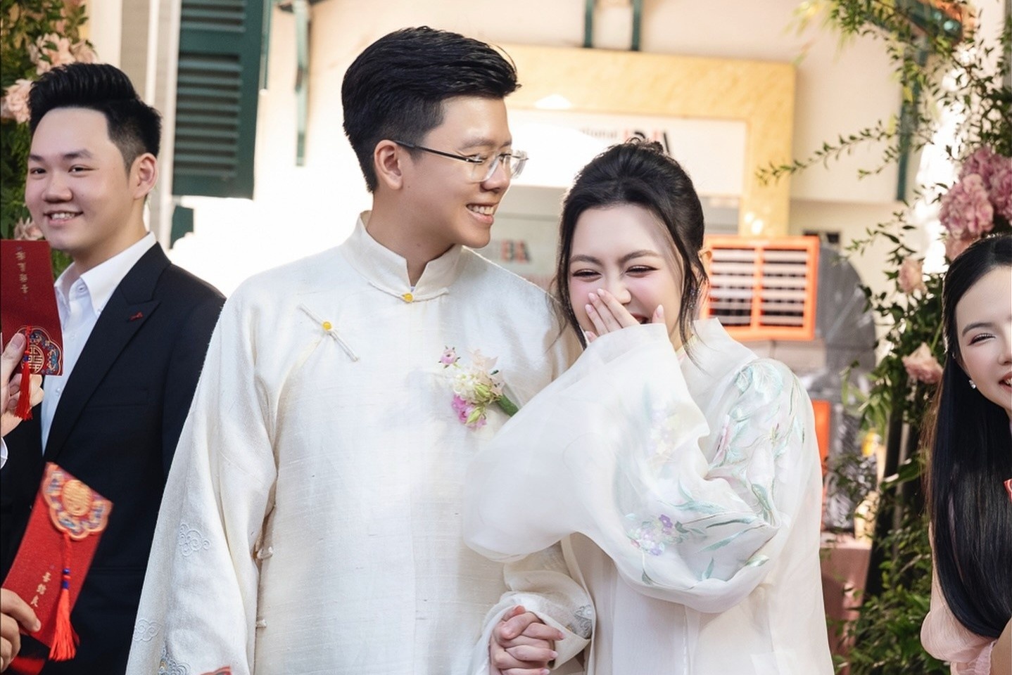 Anh dam hoi cua thieu gia Phan Hoang va 'tieu thu nghin ty' hinh anh