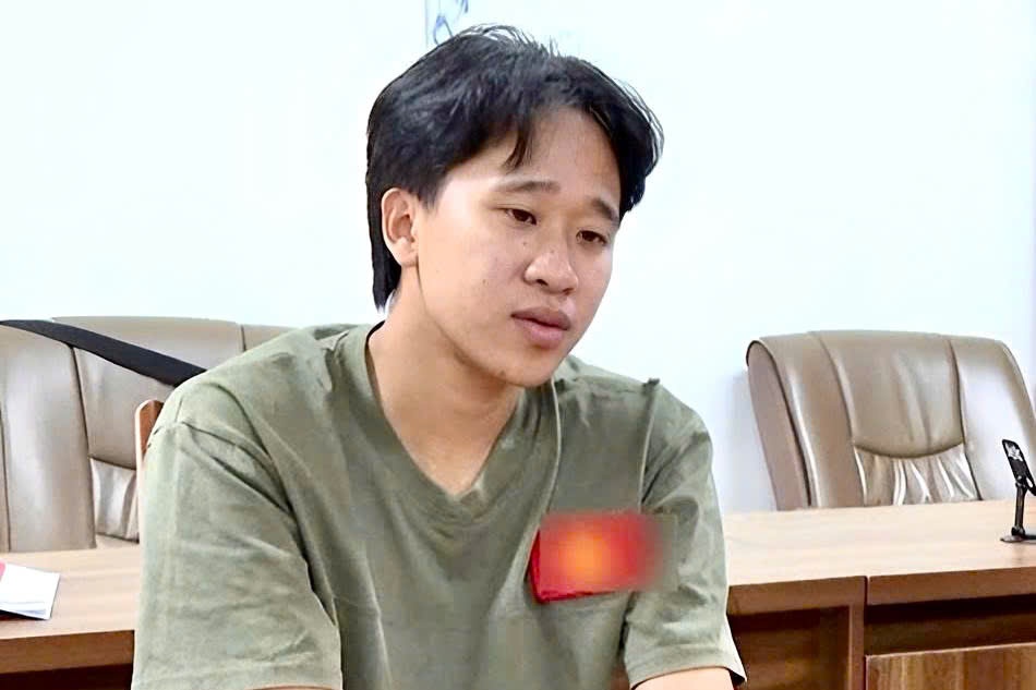 TikToker 'Ha va Viet Nam' vua bi tam giu hinh su la ai? hinh anh