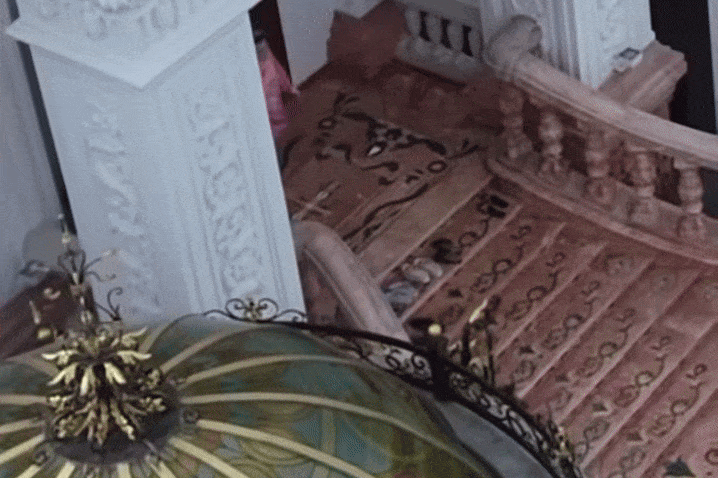 Xôn xao clip flycam quay lén biệt thự 500 tỷ của Ngân Collagen