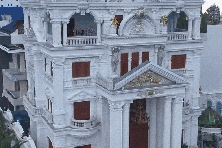 Bay flycam quay lén biệt thự 500 tỷ của Ngân Collagen: Xử phạt ra sao?