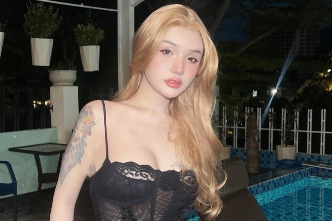 Em gai chuyen gioi noi ve tinh trang DJ Ngan 98 trong trai tam giam hinh anh