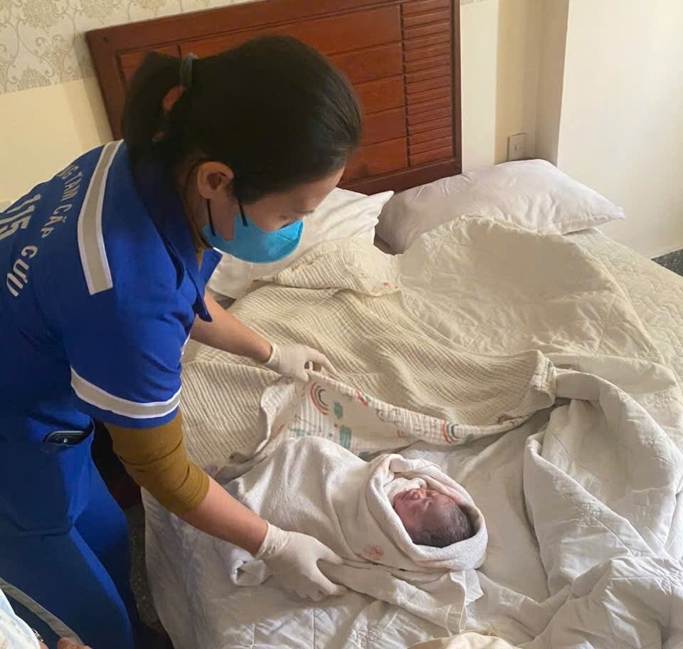 em be chao doi anh 1