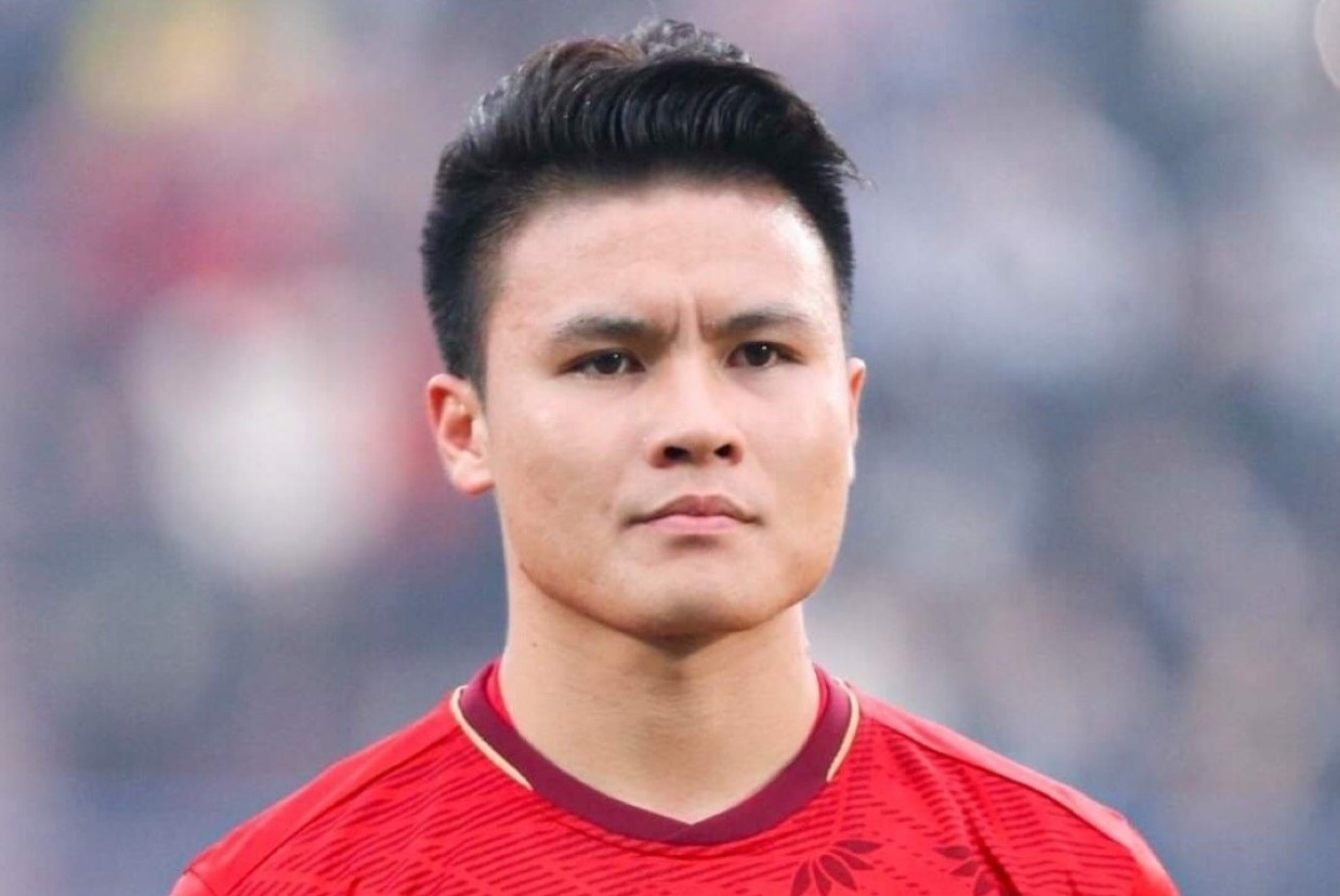 Vo chong Quang Hai ung ho 250 trieu dong hinh anh