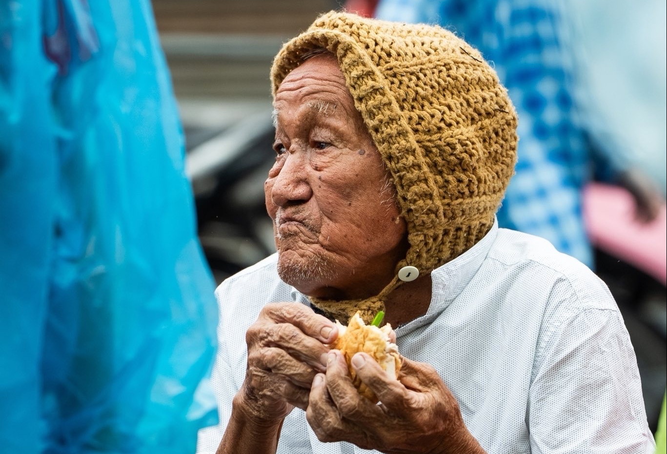 Nguoi vung lu: 'Khan thiet can thuoc men, chan am' hinh anh