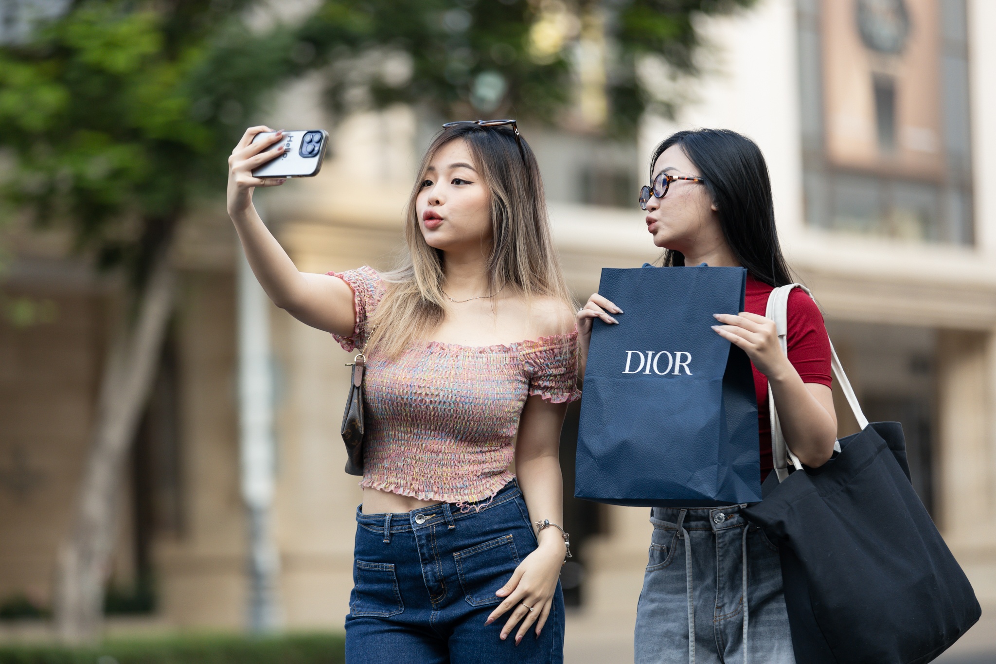 Vong xoay kho thoat cua nhung nguoi tre 'giua thang het luong' hinh anh