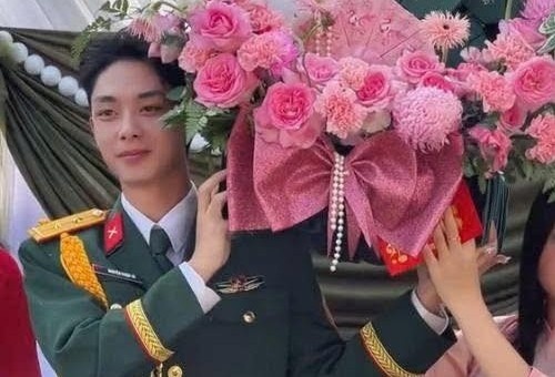 Can canh dan phu re cuc pham trong dam cuoi Thanh Hoa hinh anh