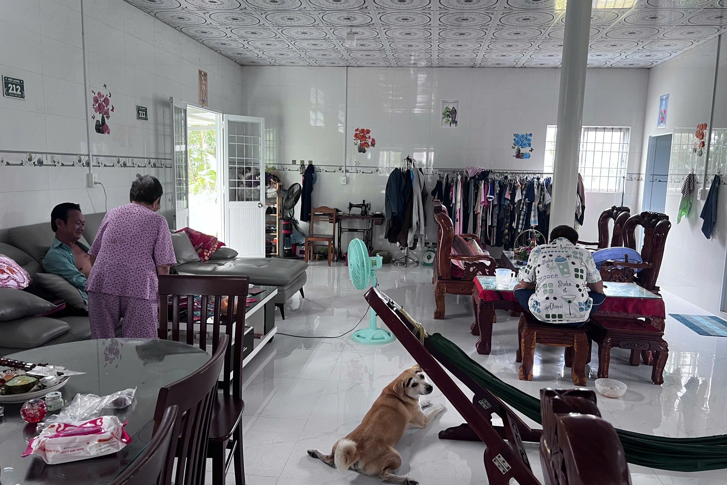 Ngoi nha rong hon 500 m2 'gay lu' o Ca Mau hinh anh