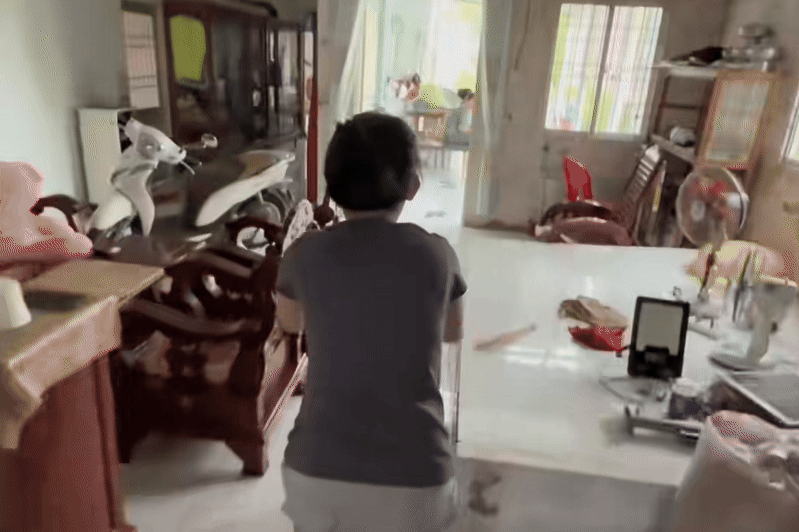 Can nha mien Tay 'gay lu' vi rong 560 m2, xay kieu la lung hinh anh