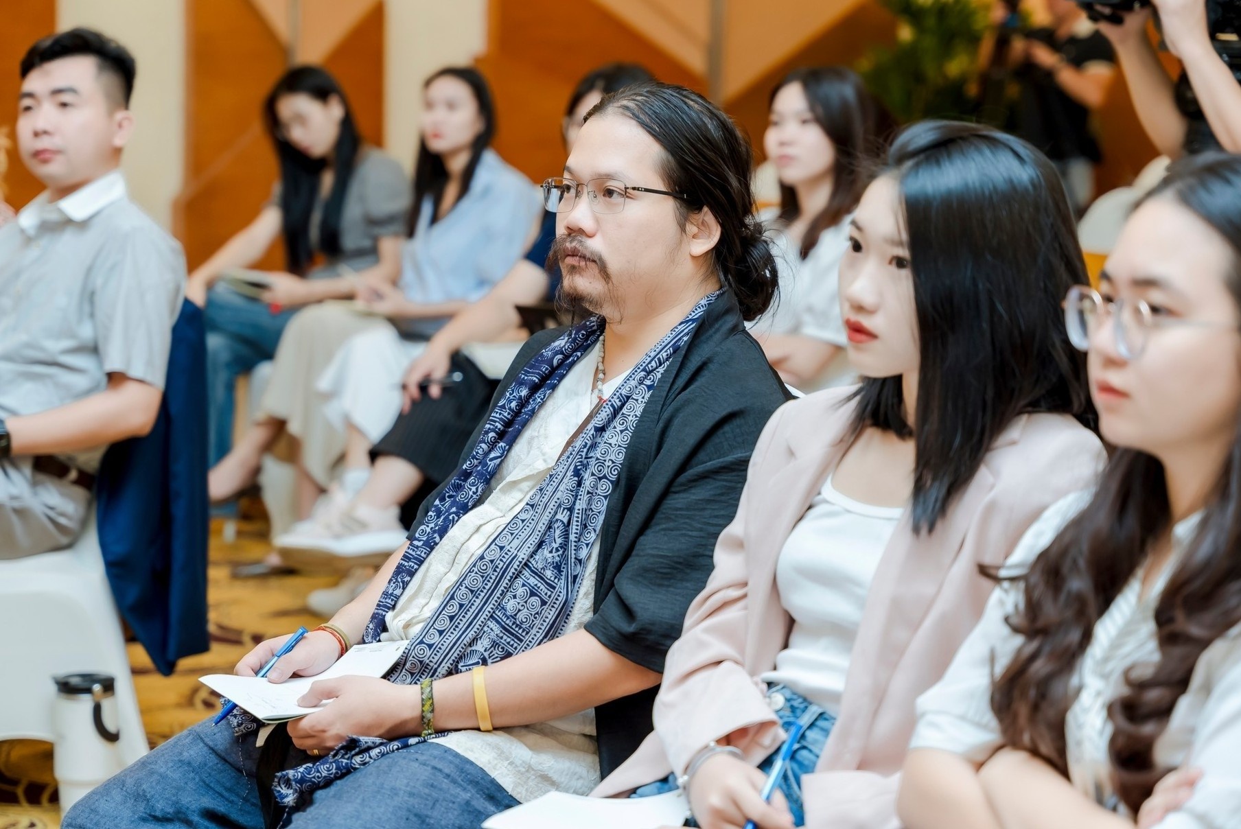 'Nuoi Em' dem tien tu thien di gui tiet kiem? hinh anh