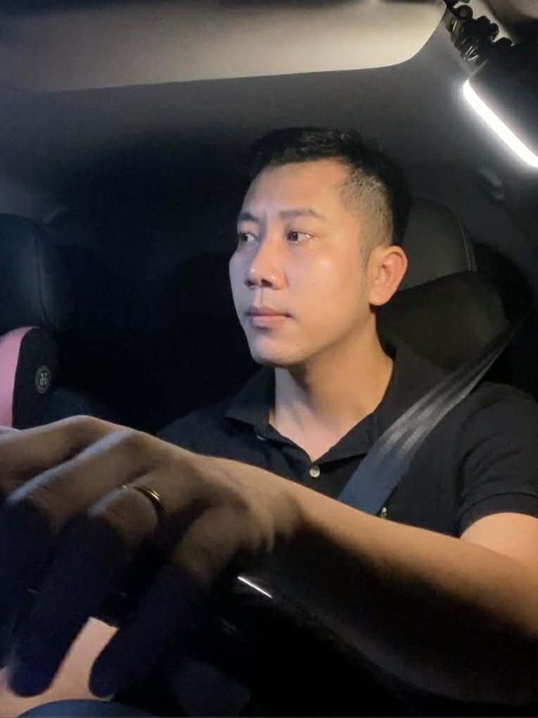 tài xế taxi ảnh 2 tai xe taxi anh 2