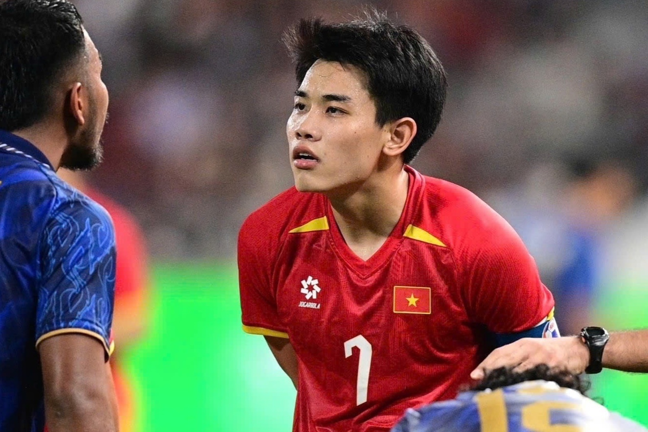 Clip hat 'lech tong' cua Dinh Bac gay sot hinh anh