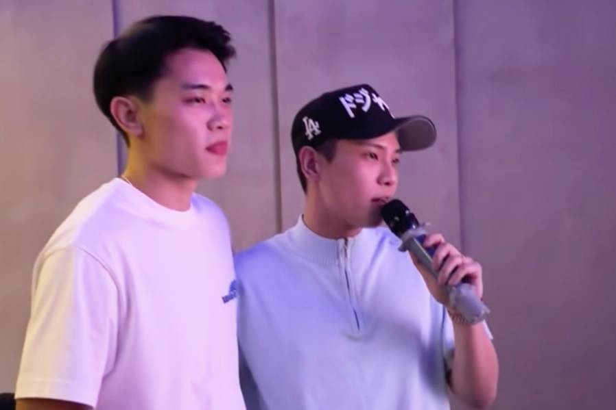 Man song ca gay sot cua Dinh Bac va Quan A.P hinh anh