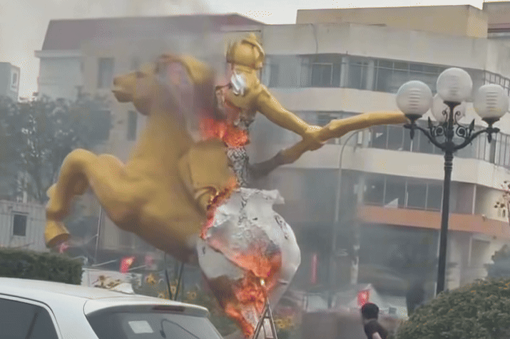 Linh vat ngua o Thai Nguyen chua kip lap dat xong da chay rui hinh anh