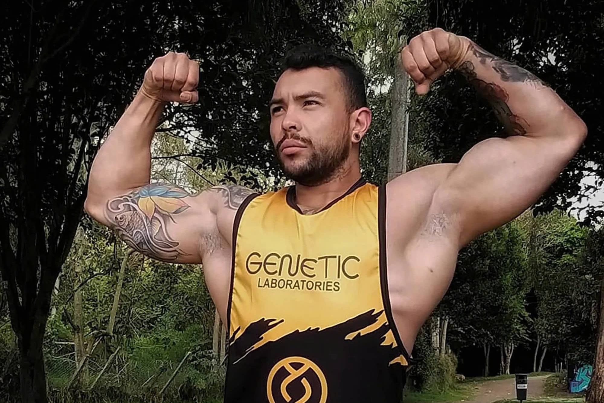 Nha vo dich the hinh dot tu giua phong gym hinh anh