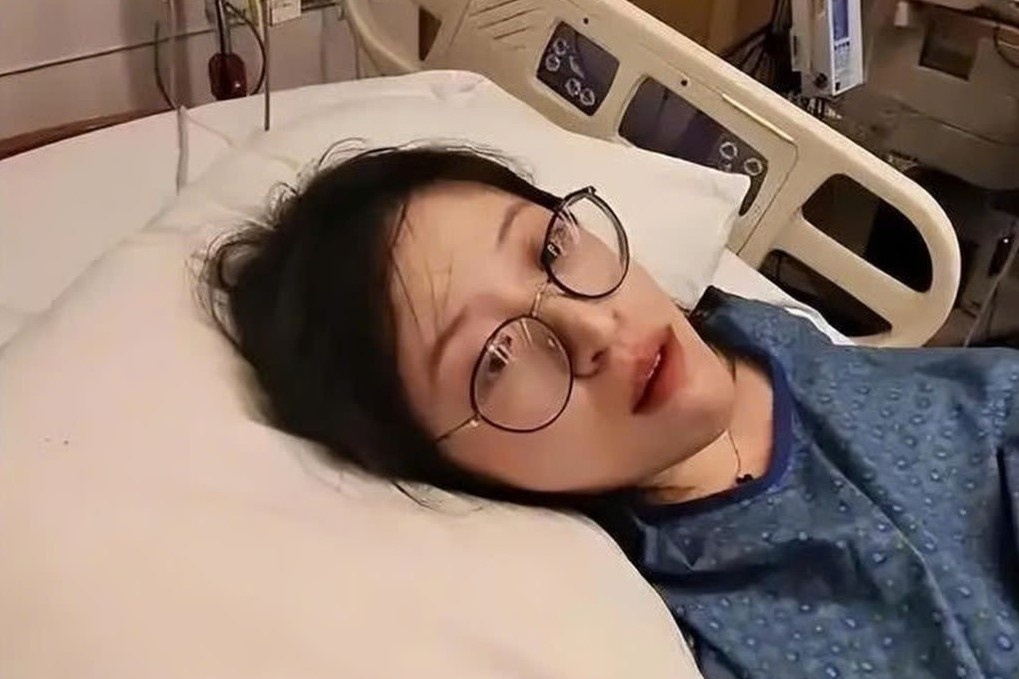 Vo vat va sinh con 23 tieng, chong van livestream lo ca da thit hinh anh