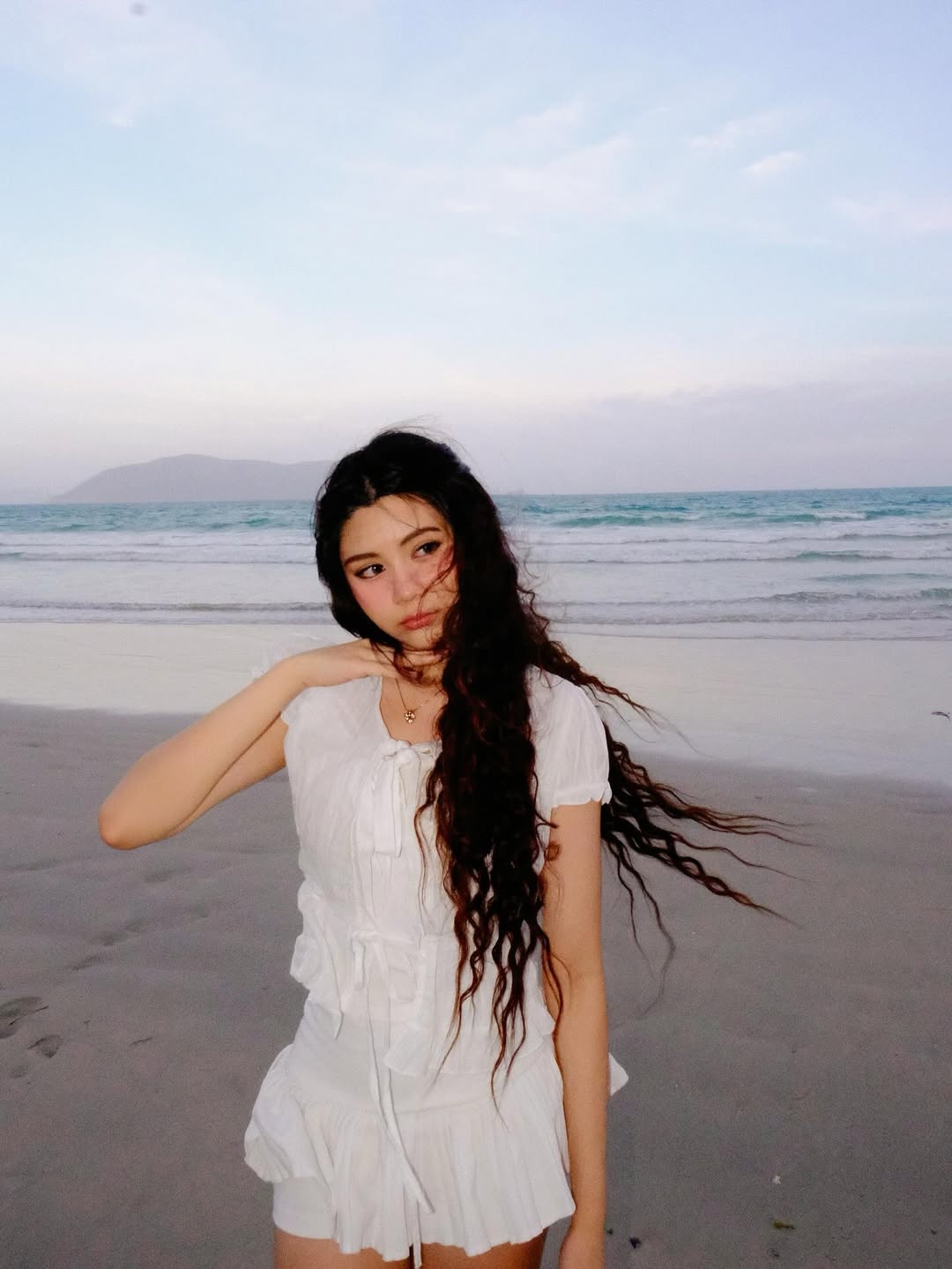 con gai Quyen Linh anh 3