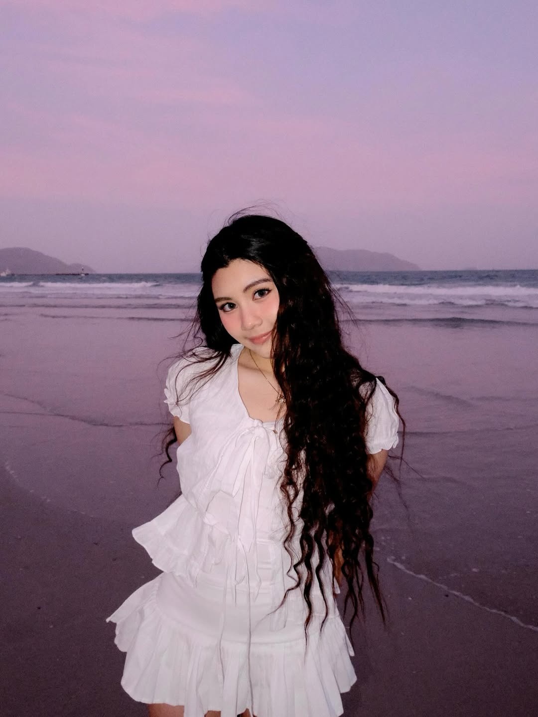 con gai Quyen Linh anh 4