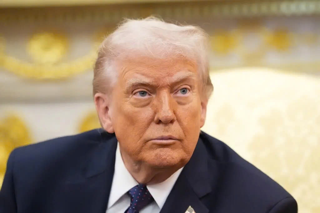 Quyen luc 'vua' cua ong Trump hinh anh