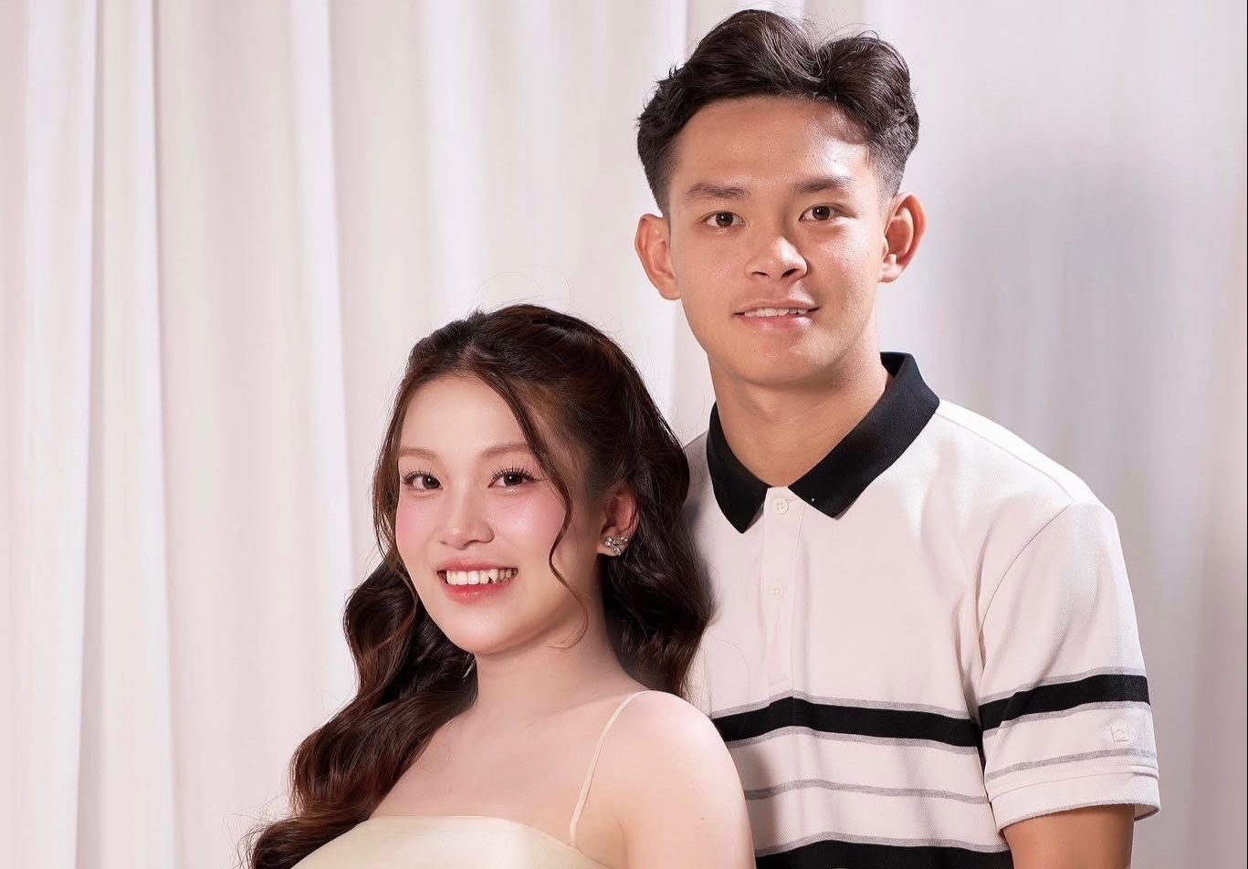 Tuyen thu Viet Nam lay vo som, co con o tuoi 23 hinh anh