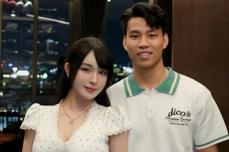 Van Thanh va ban gai gymer lo 'hint' sap cuoi hinh anh