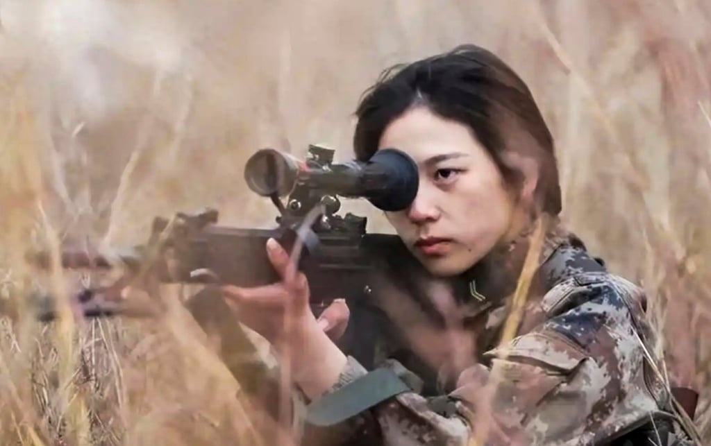 2 'my nhan ban tia' Trung Quoc gay bao mang hinh anh