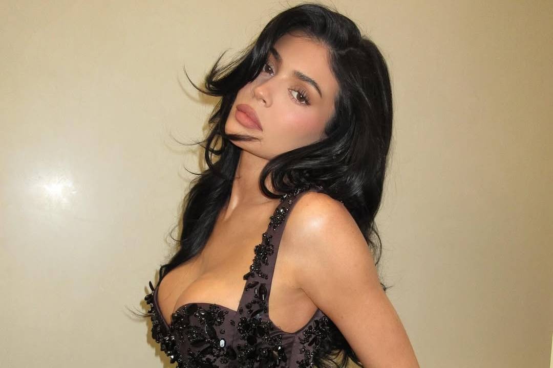 Kylie Jenner bi kien hinh anh