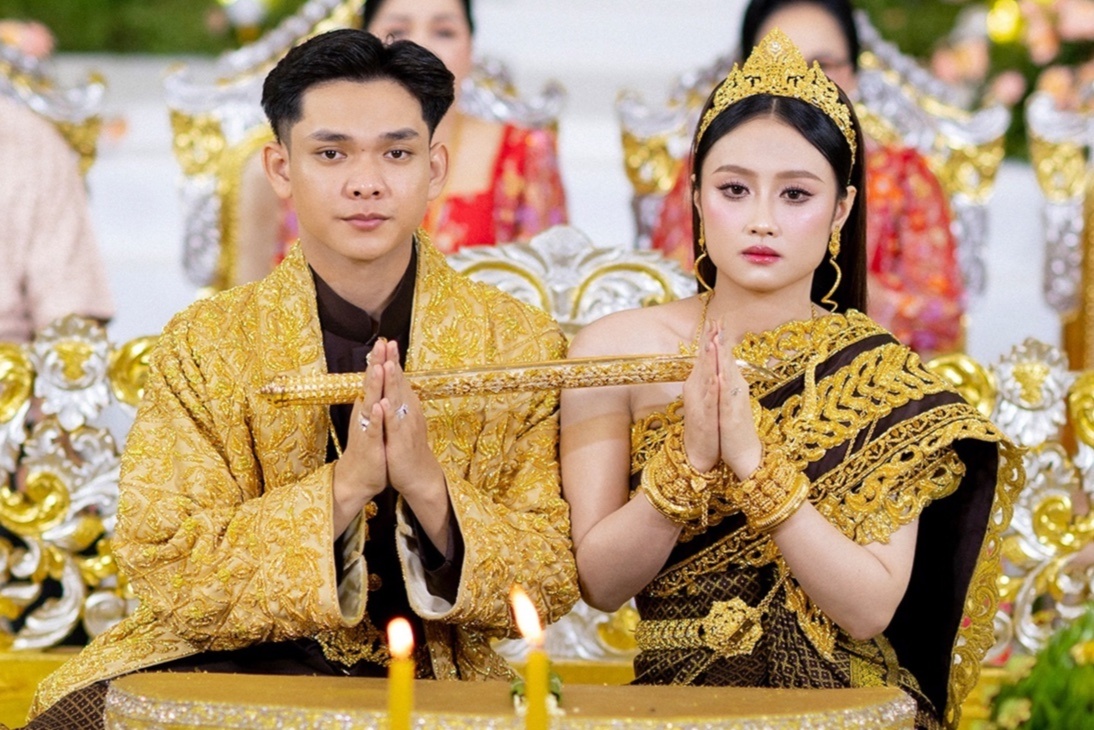 Anh trai thieu gia Campuchia len tieng ve 'co dau 35 ty' Tay Ninh hinh anh