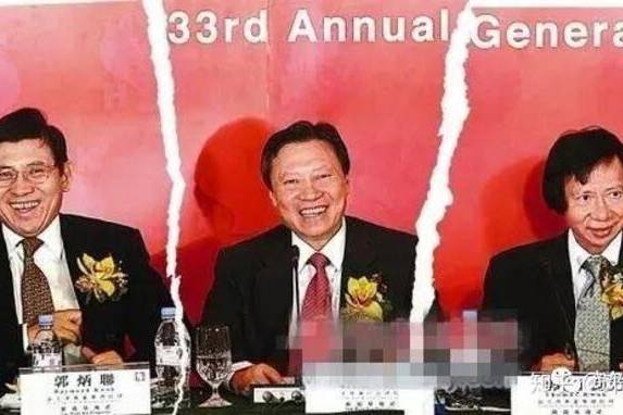 Bi kich 'tam nam bat phu' o gia toc ty phu Hong Kong hinh anh