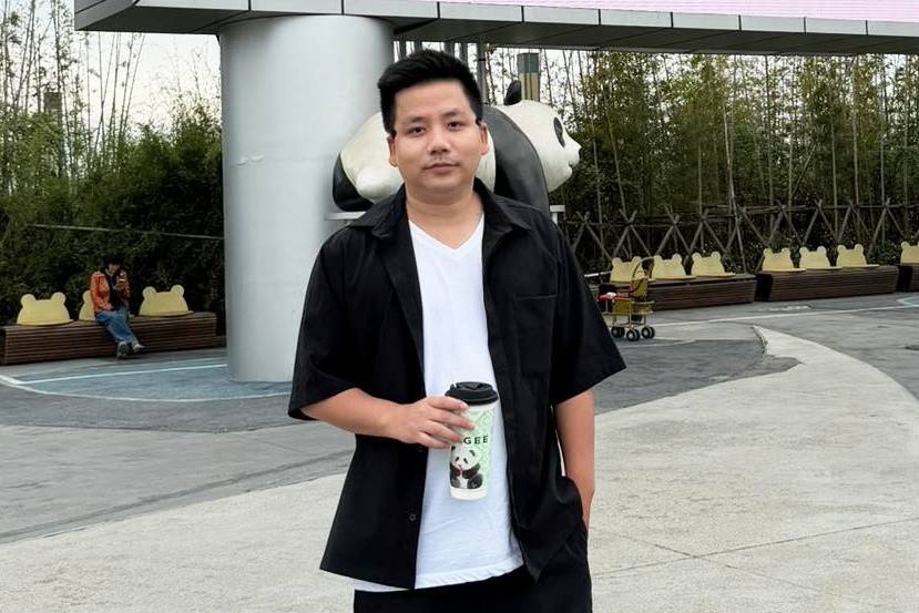 Khoa Pug noi ly do 'pha san van di du lich' hinh anh