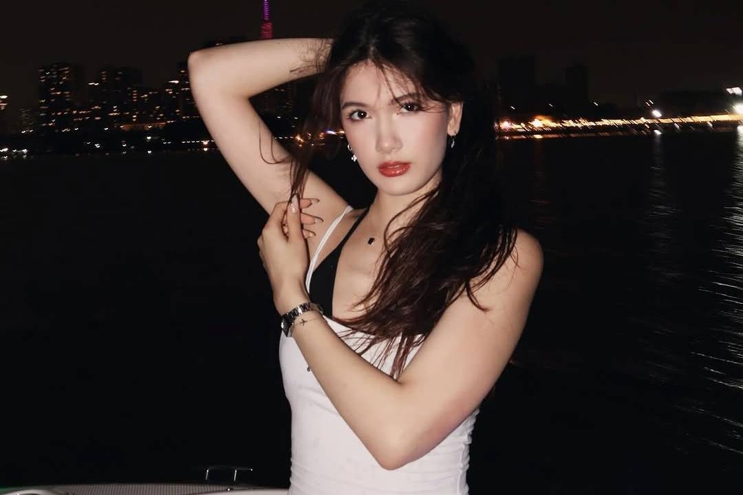 Em gai Dang Van Lam ngay cang goi cam hinh anh