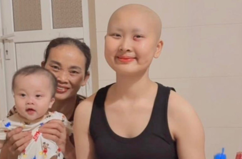 Co gai Nghe An phat hien mac ung thu o tuoi 18 hinh anh