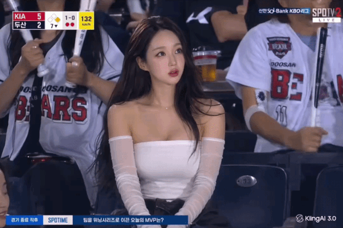 co dong vien anh 4