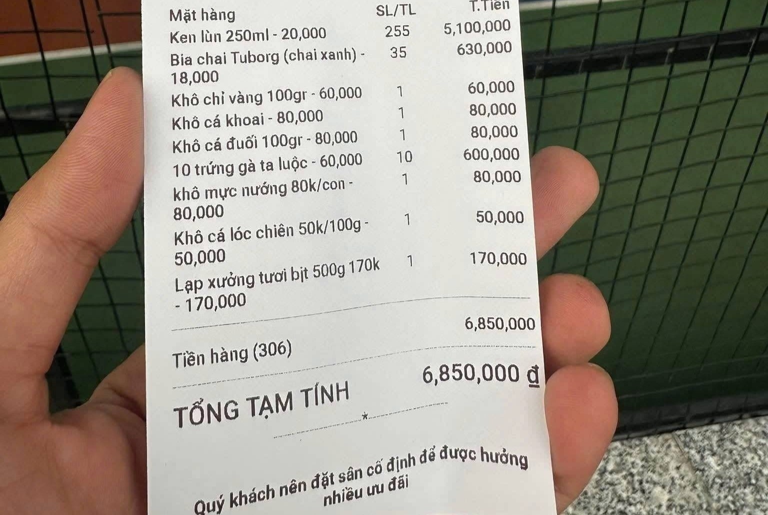 Quan ly san pickleball TP.HCM len tieng ve 'hoa don 6,8 trieu dong' hinh anh