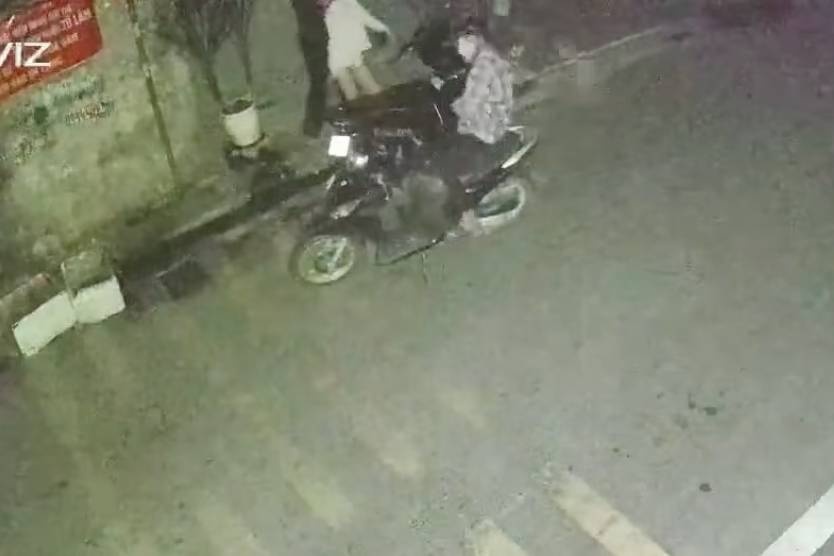 tan cong anh 1
